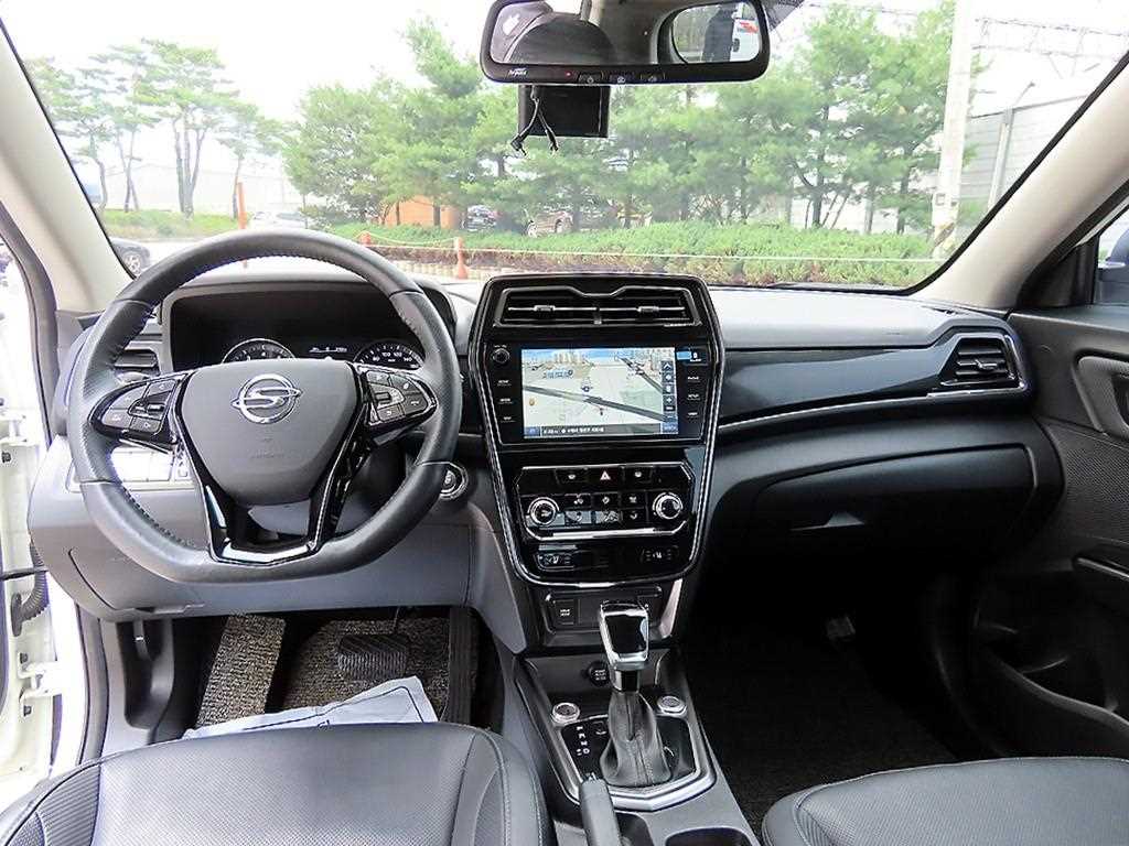 Ssangyong Tivoli - Vista 7