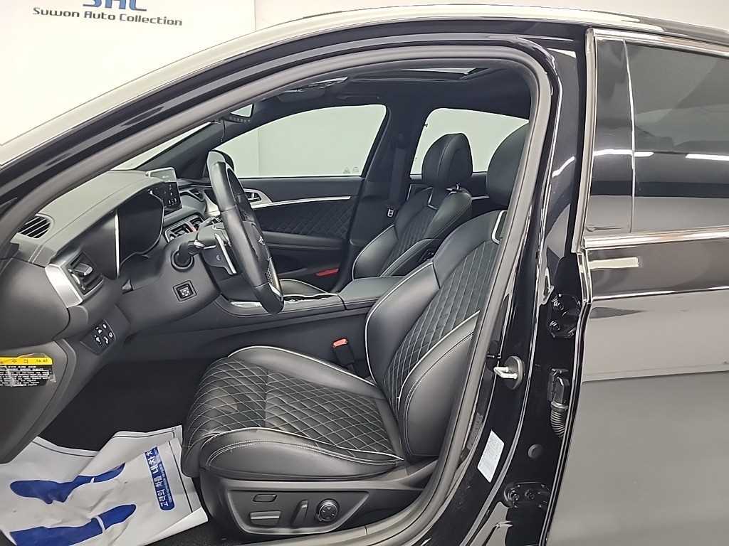 Genesis G70 - Vista 11