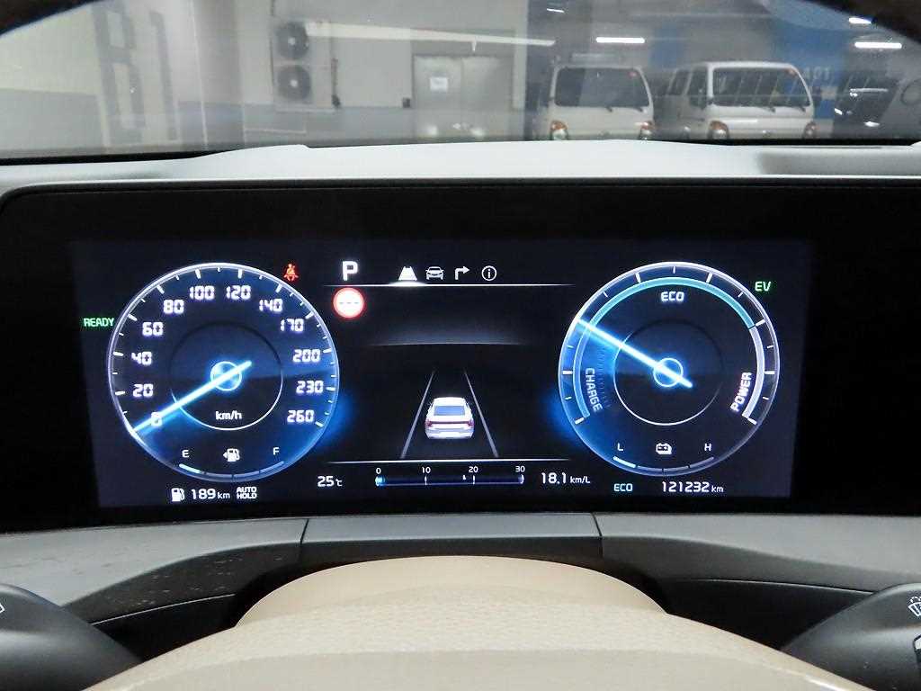 KIA K8 - Vista 6