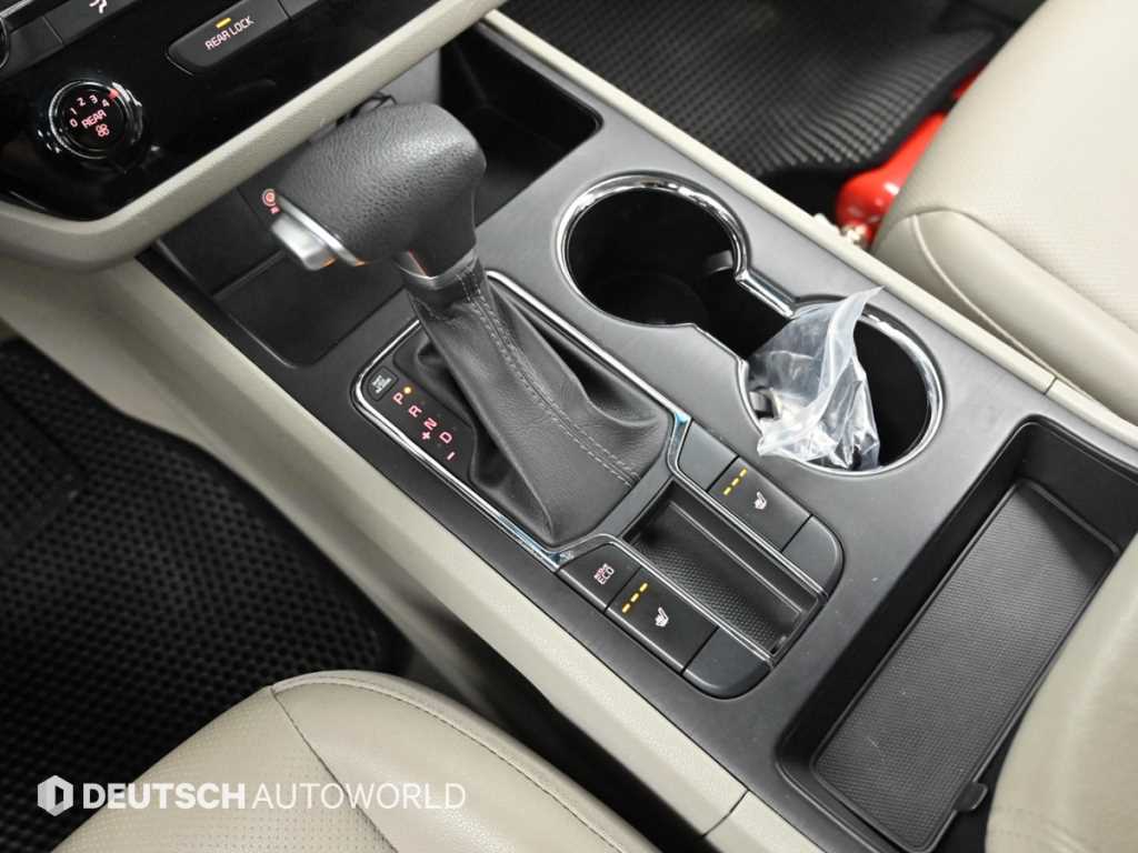 KIA Carnival - Vista 9