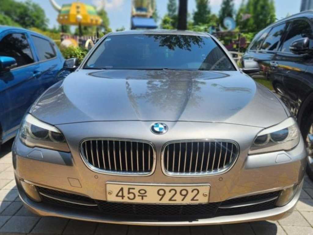BMW 5 Series 2012 Gris - Importación desde Corea - HF Imports Iquique - Foto 1