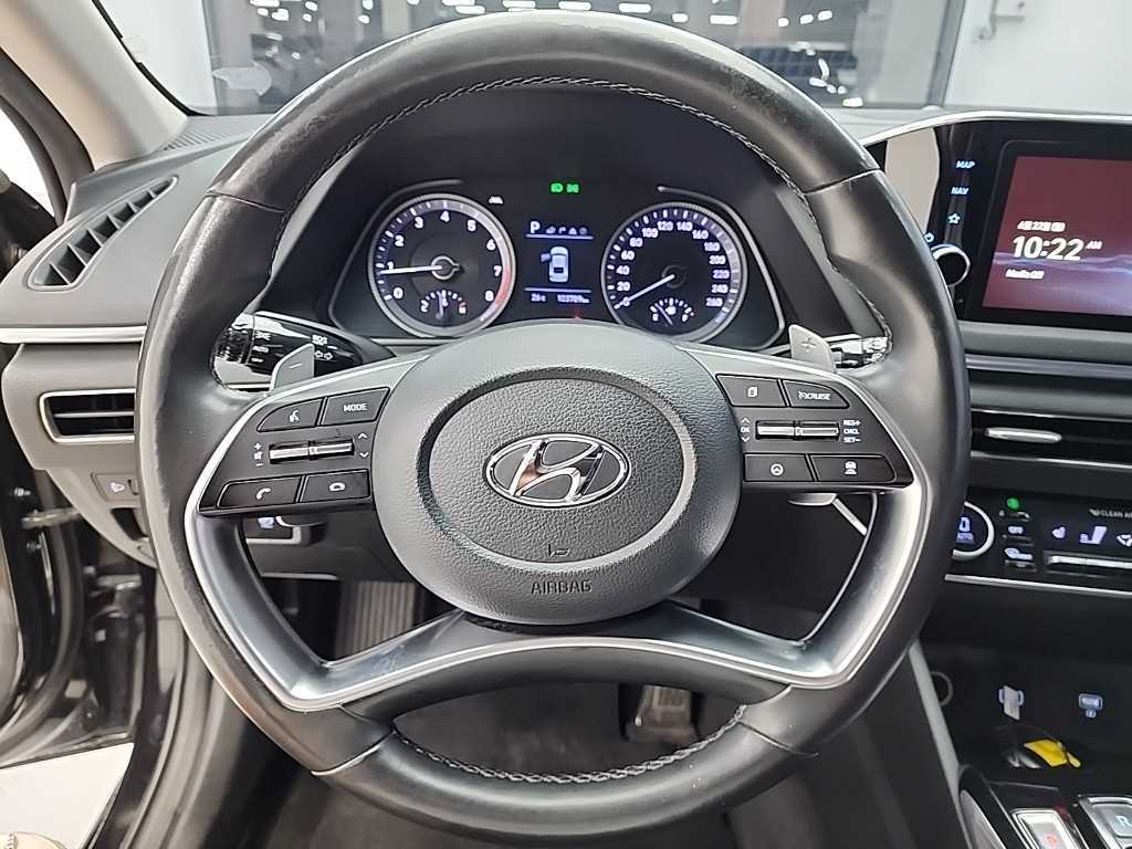 HYUNDAI Sonata - Vista 9