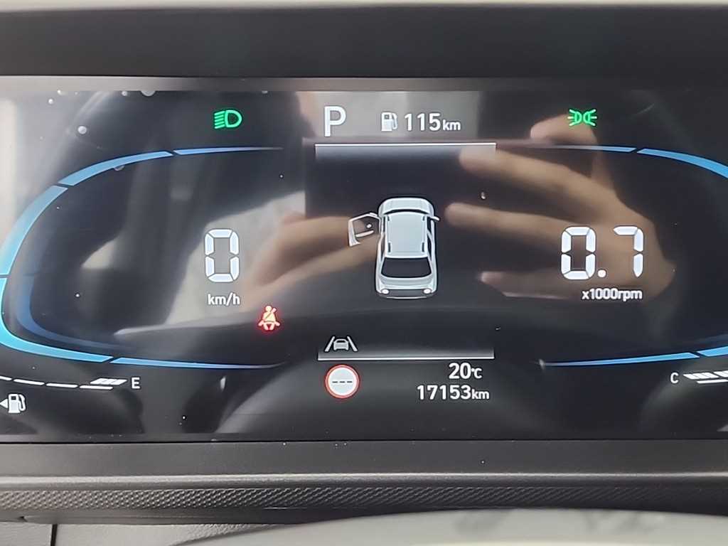 HYUNDAI Casper - Vista 6