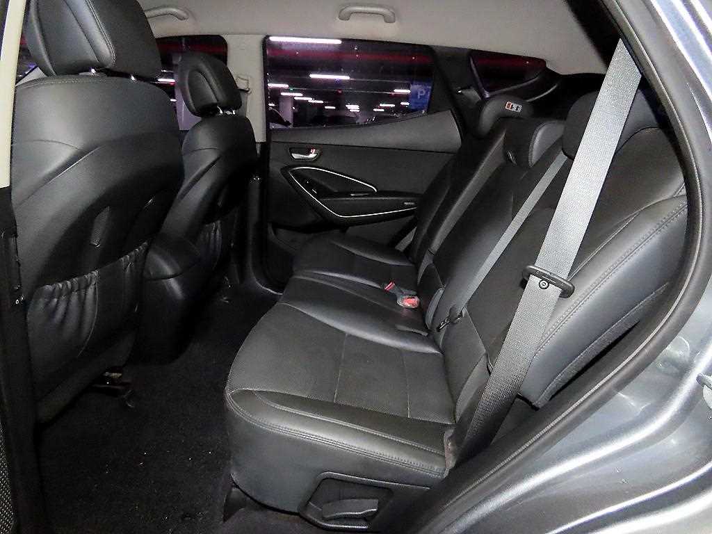 HYUNDAI Santa Fe - Vista 7
