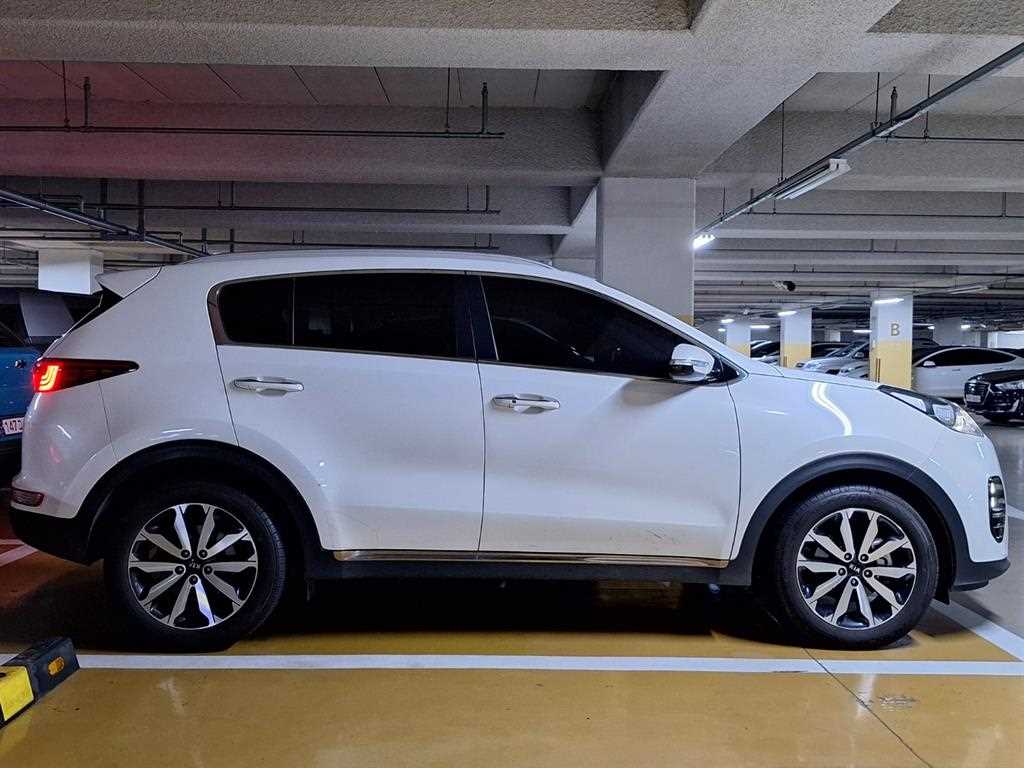 KIA Sportage - Vista 5