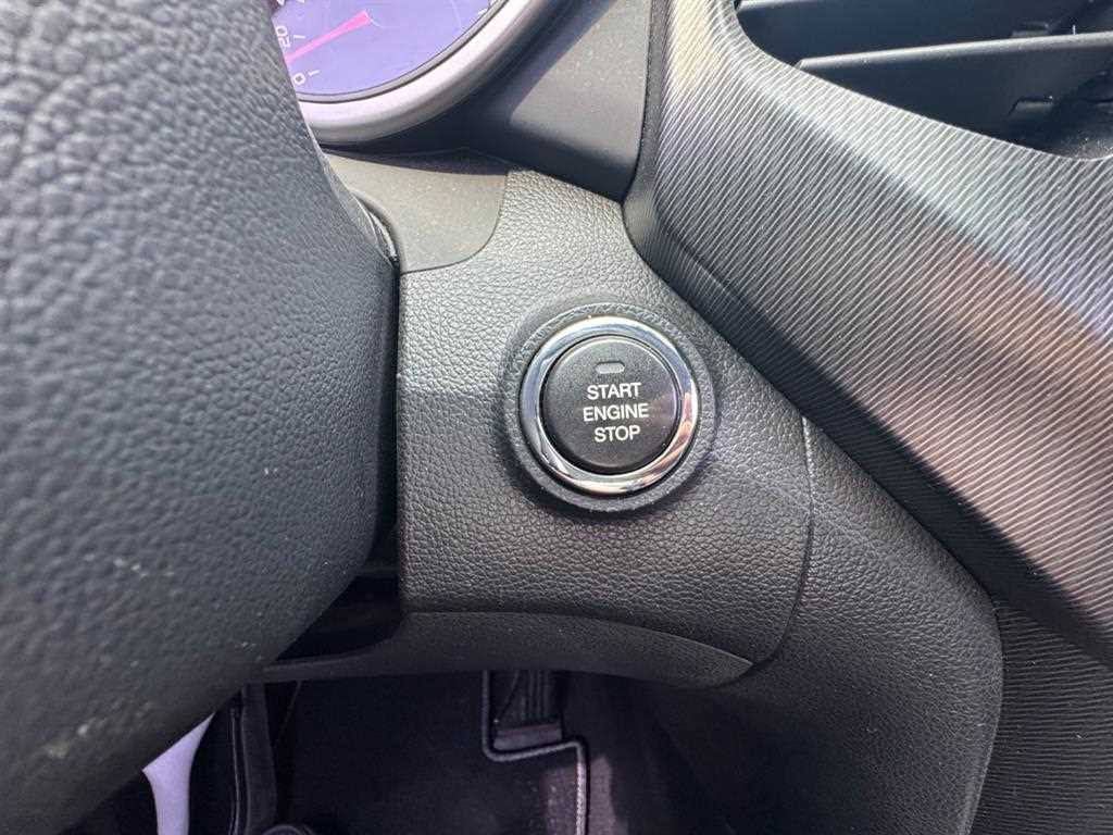 Ssangyong Tivoli - Vista 12