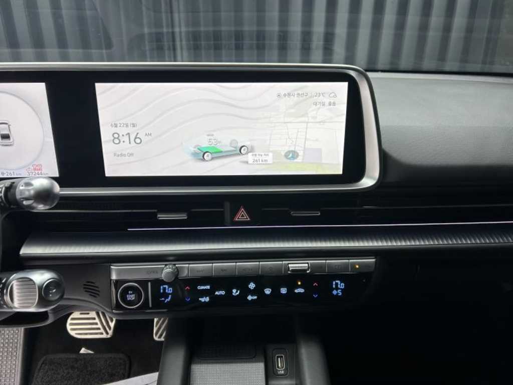 HYUNDAI Ioniq 6 - Vista 9