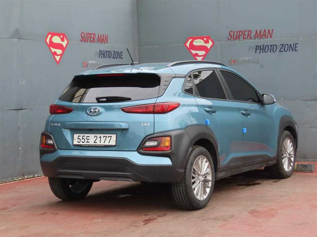 HYUNDAI Kona - Vista 3