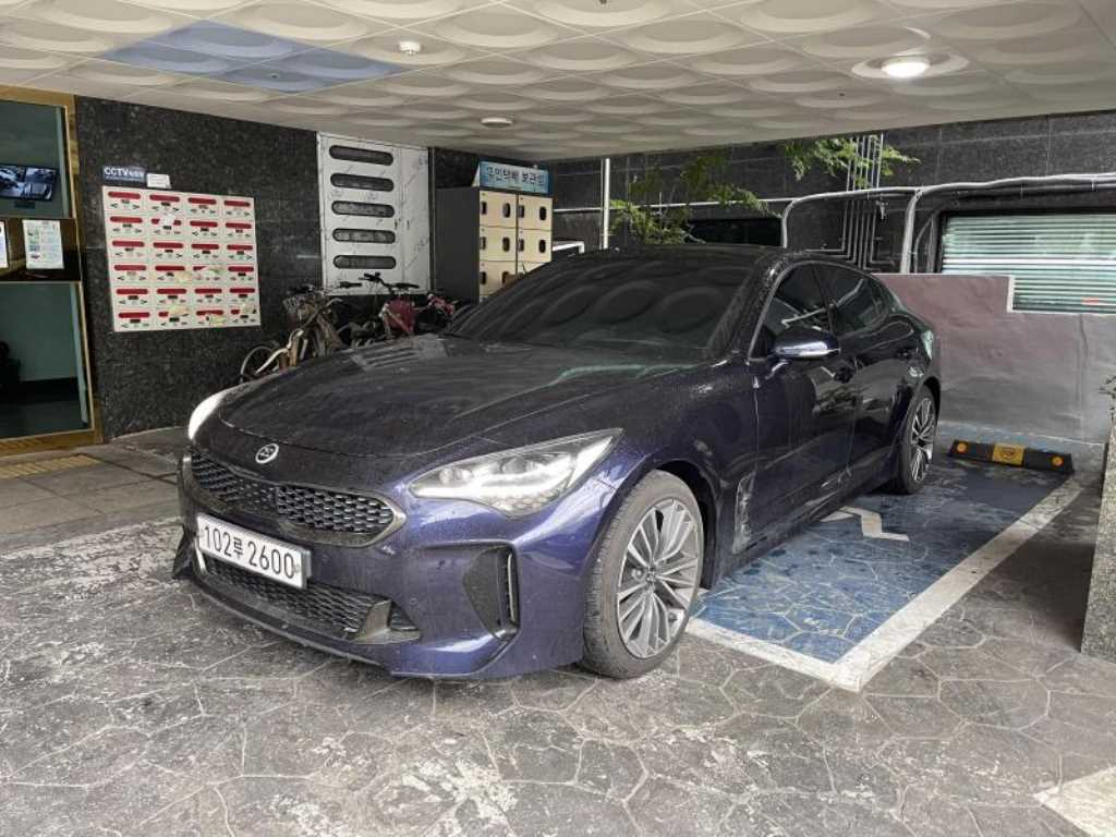 KIA Stinger 2020 Azul - Importación desde Corea - HF Imports Iquique - Foto 1