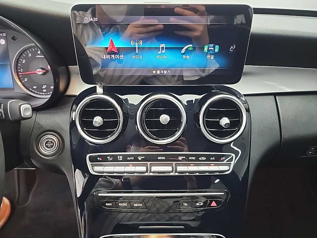 Mercedes Benz C Class - Vista 10