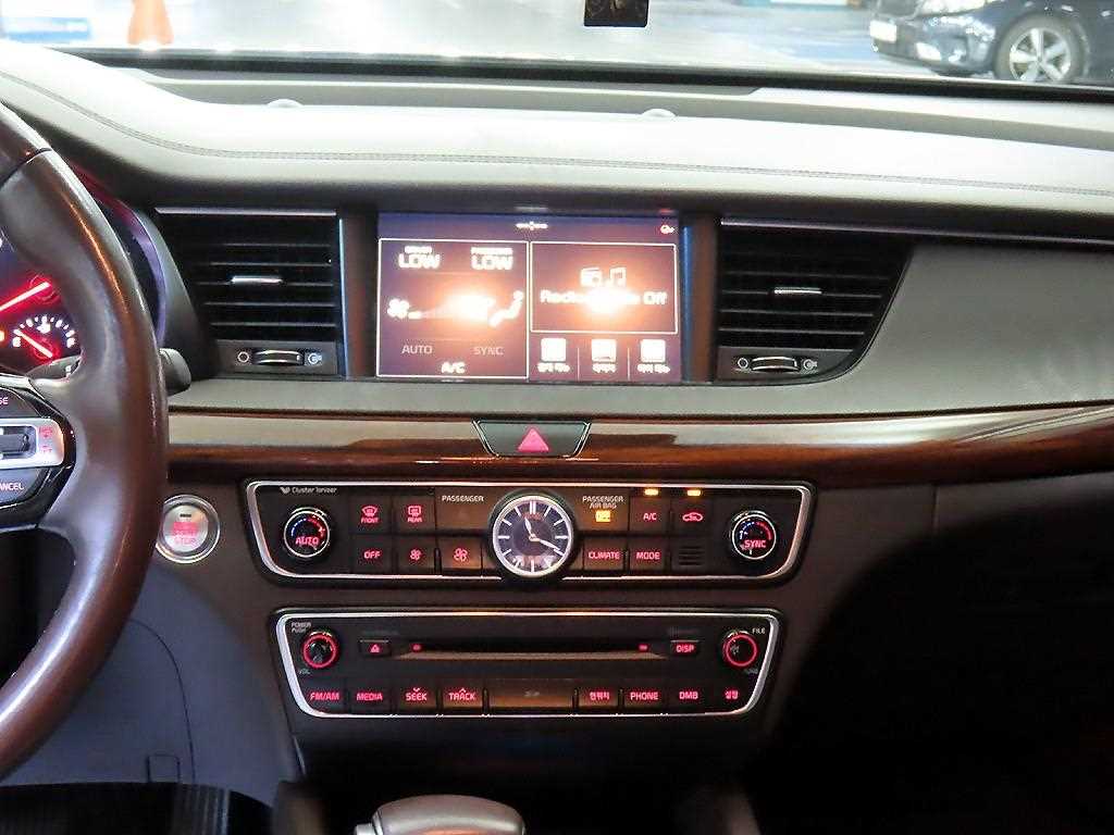 KIA K7 - Vista 11