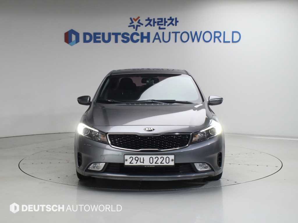 KIA K3 - Vista 3