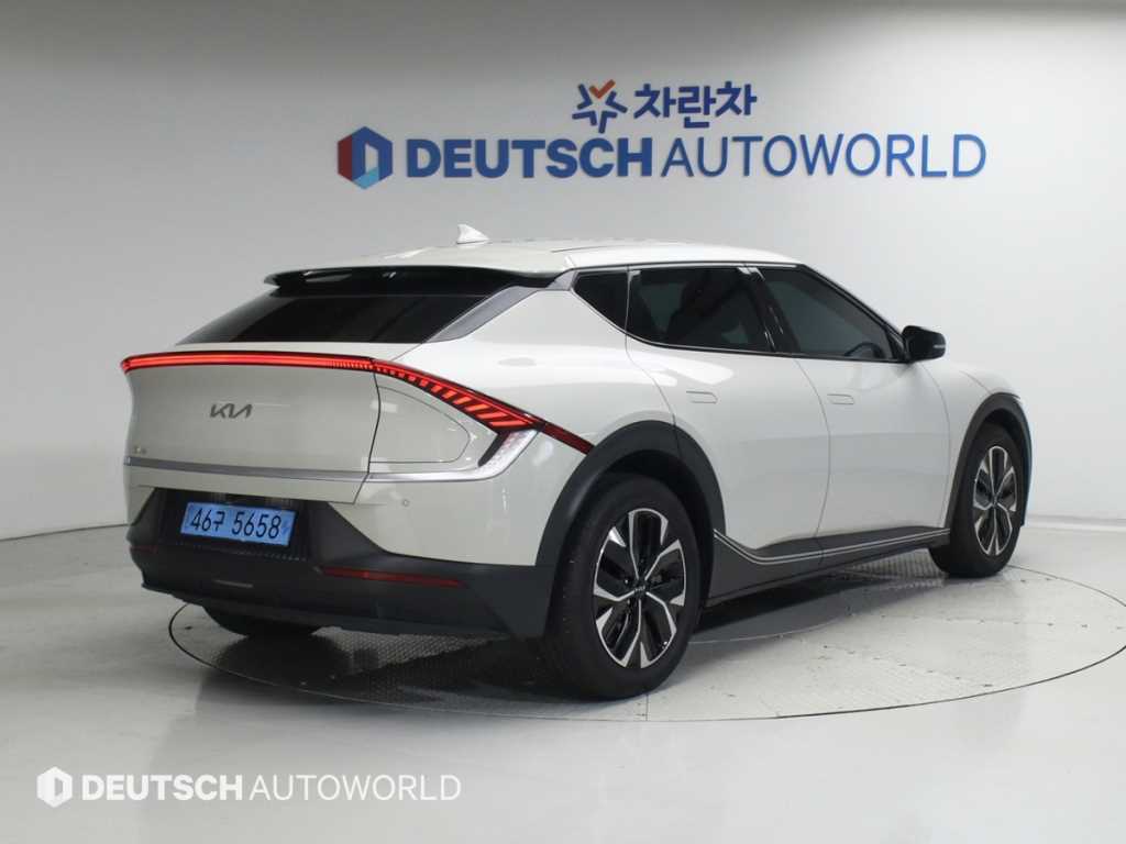 KIA EV6 - Vista 4