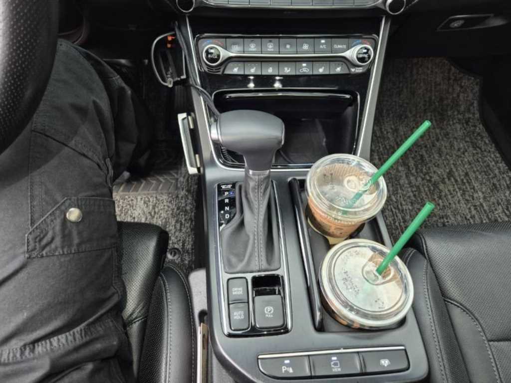 HYUNDAI Grandeur - Vista 12