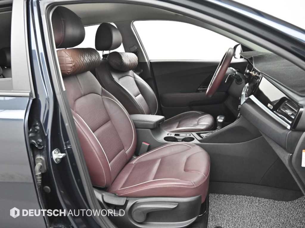 KIA Niro - Vista 10