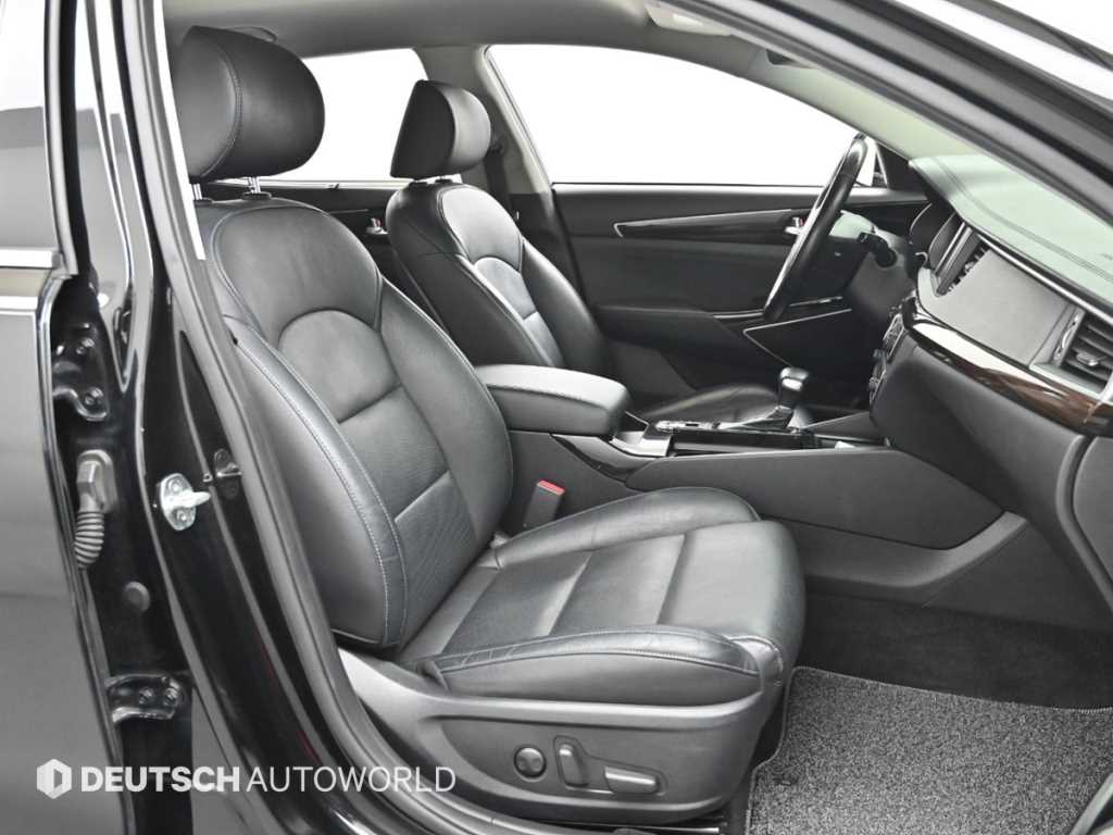 KIA K7 - Vista 10