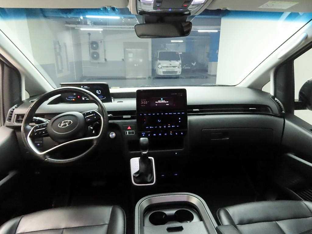 HYUNDAI Staria - Vista 7