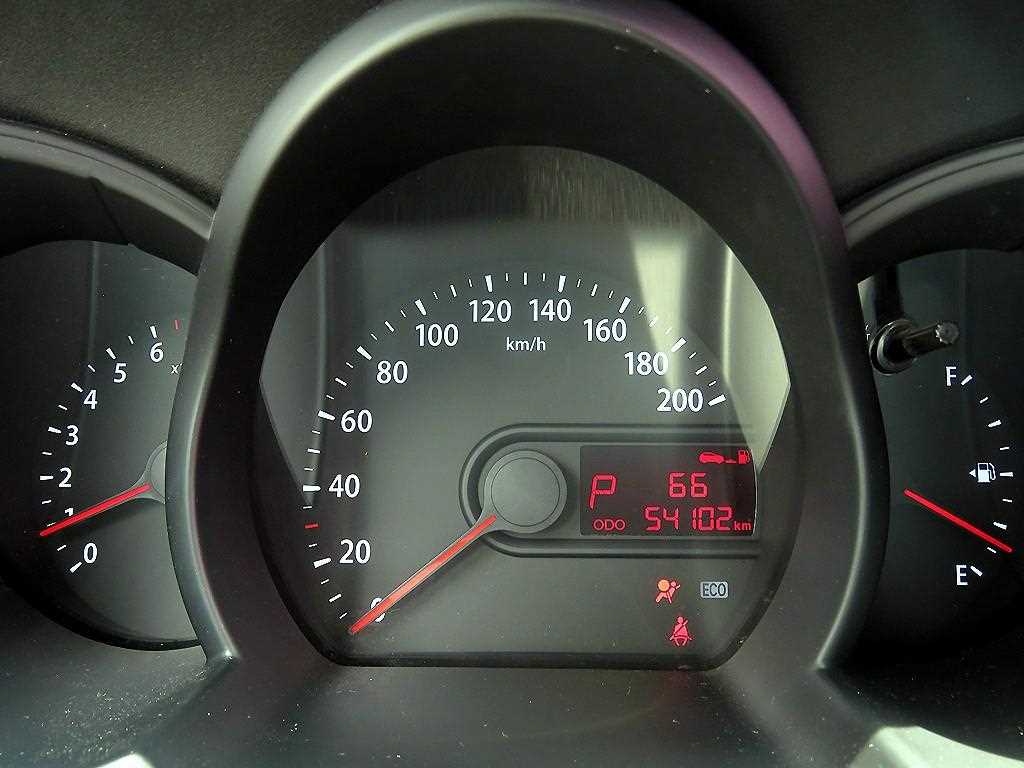KIA Morning - Vista 11