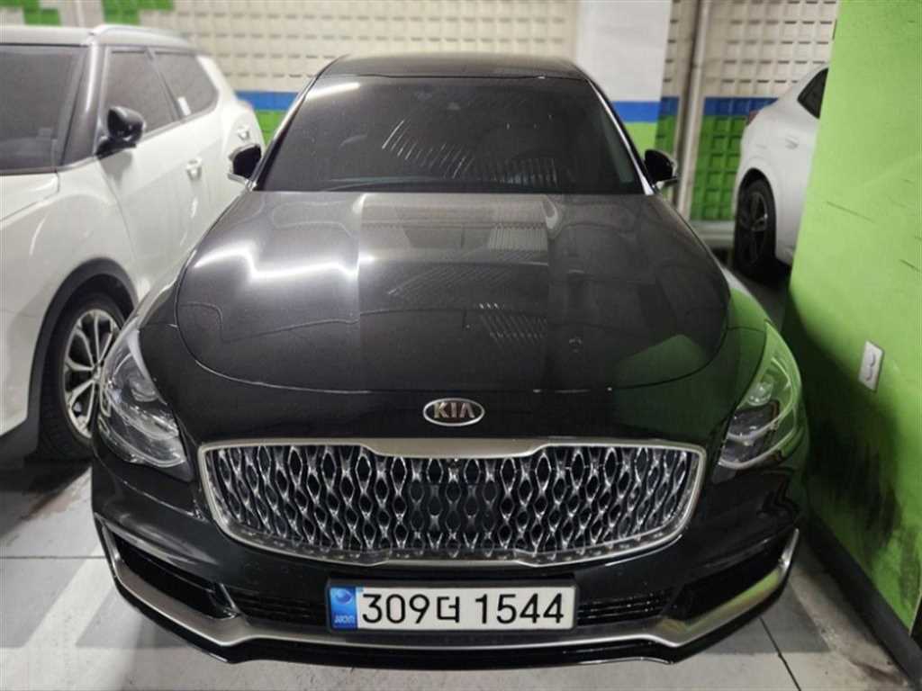 KIA K9