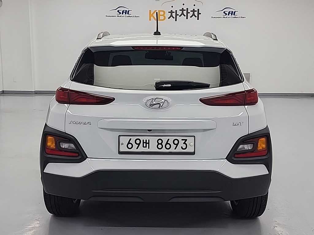 HYUNDAI Kona - Vista 3