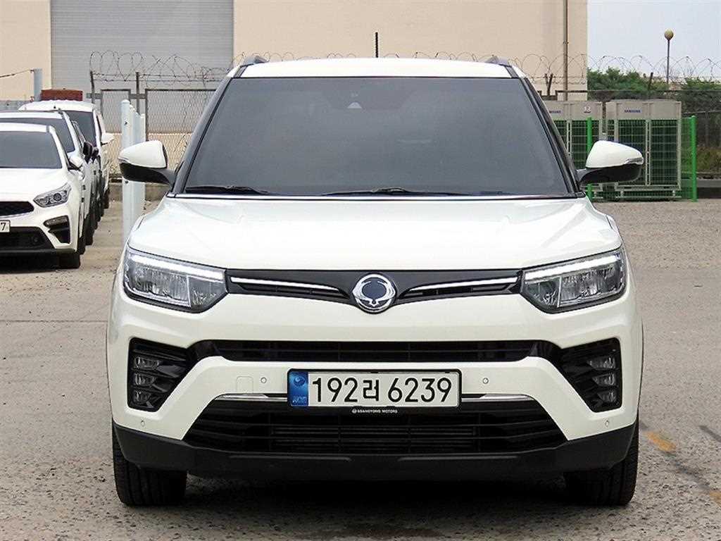 Ssangyong Tivoli 2021 Blanco - Importación desde Corea - HF Imports Iquique - Foto 1