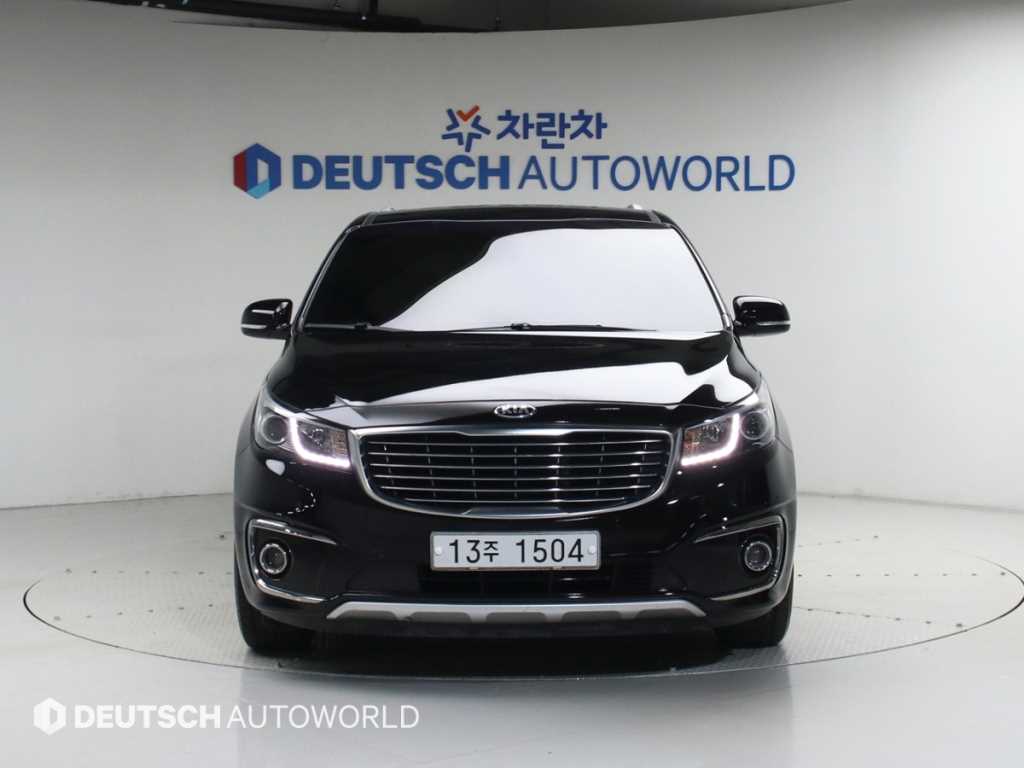KIA Carnival - Vista 3