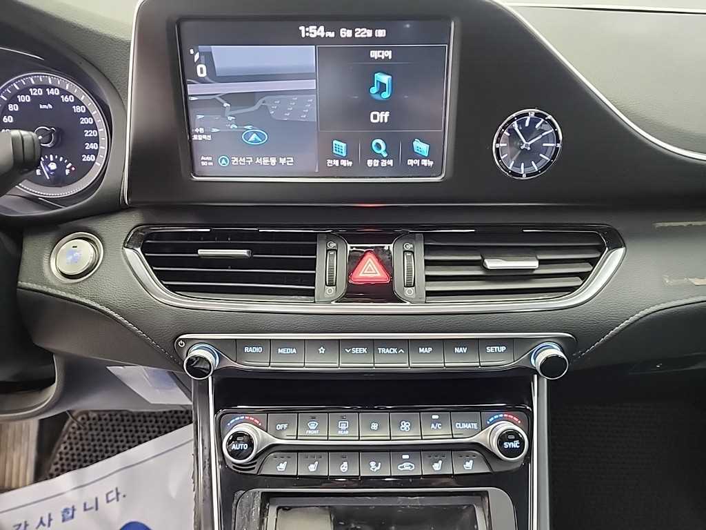 HYUNDAI Grandeur - Vista 10
