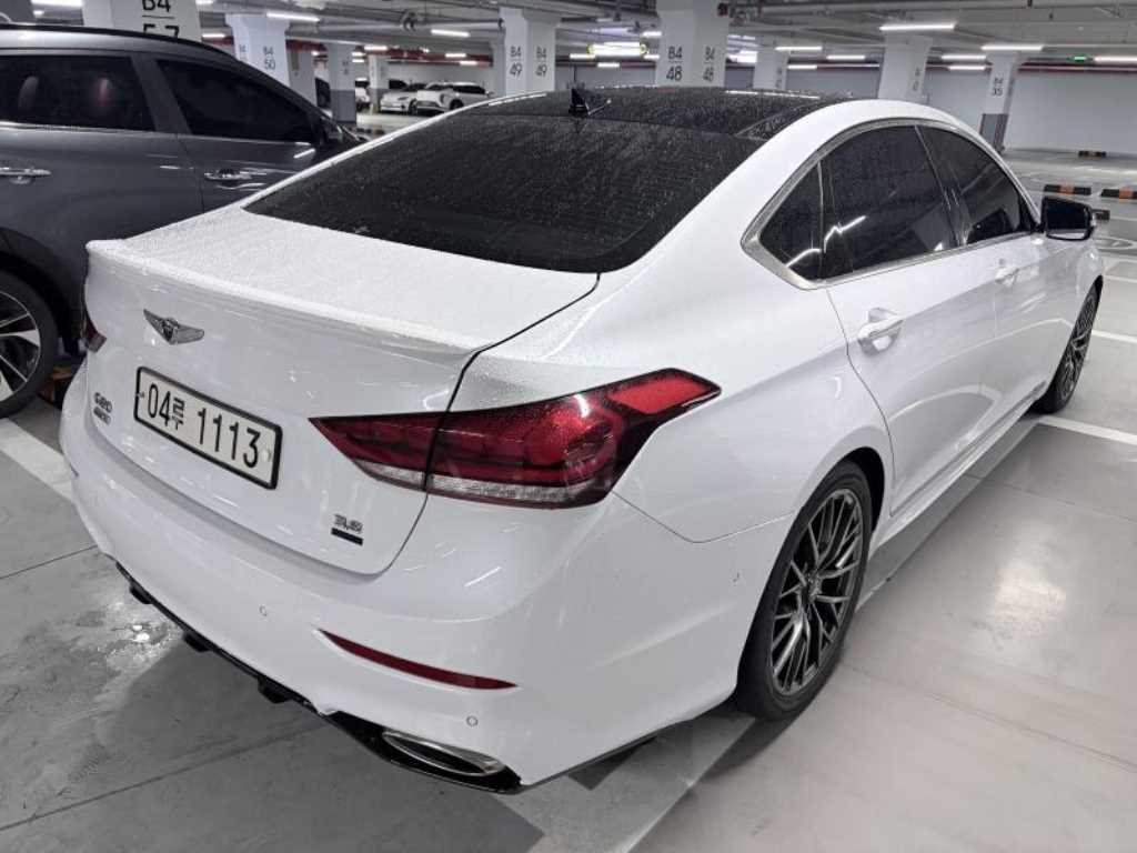 Genesis G80 - Vista 8