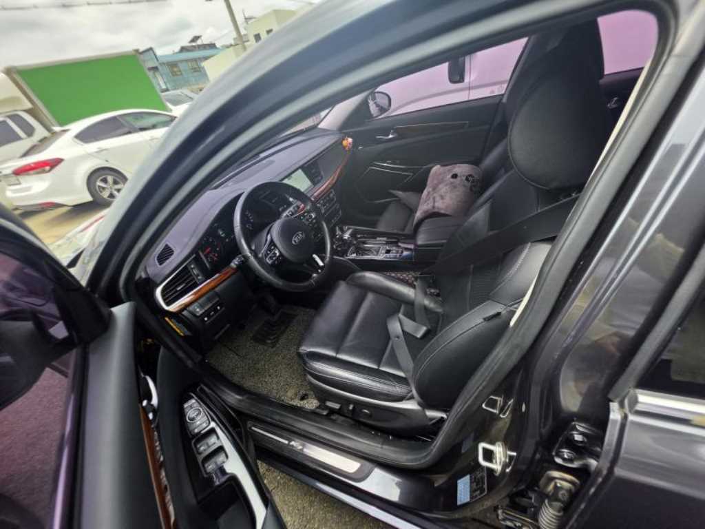 KIA K7 - Vista 7
