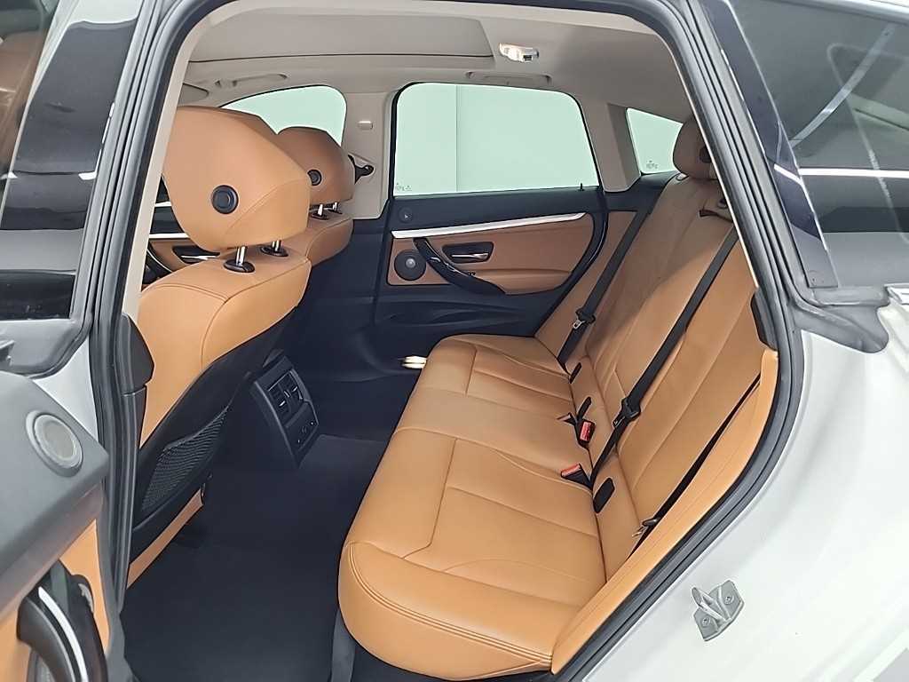 BMW Gran Turismo - Vista 12