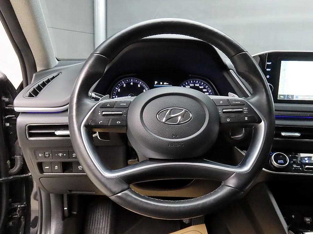 HYUNDAI Sonata - Vista 9