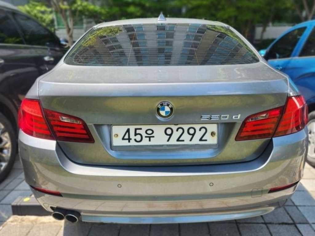 BMW 5 Series - Vista 4