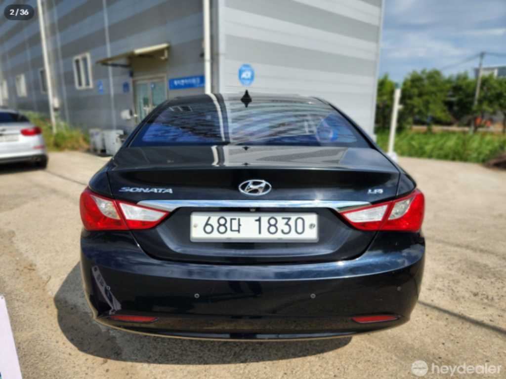HYUNDAI Sonata - Vista 2