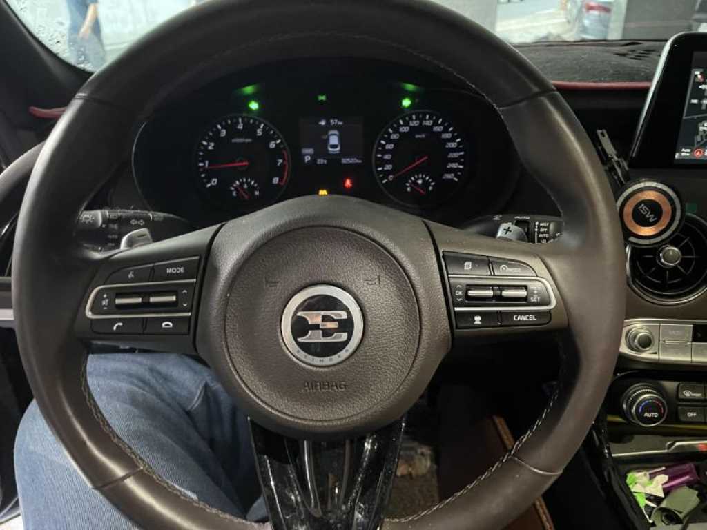 KIA Stinger - Vista 6