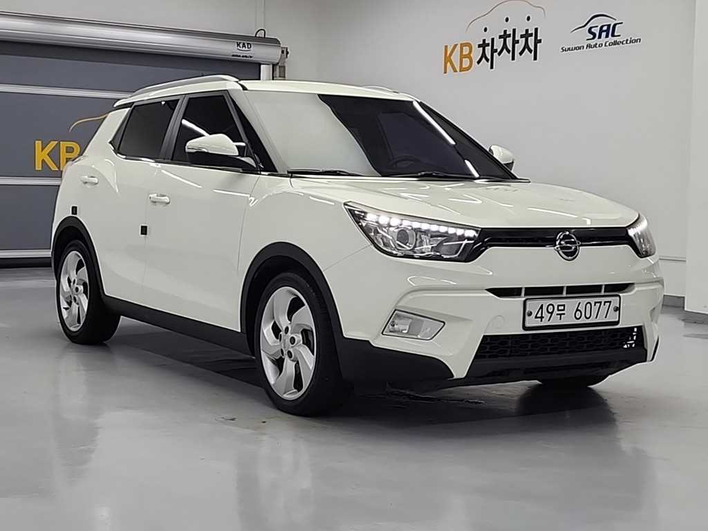 Ssangyong Tivoli - Vista 4