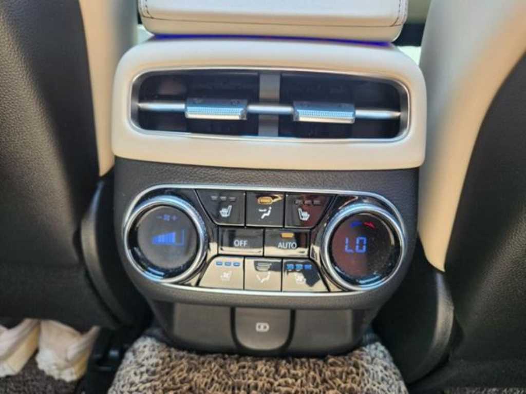 Genesis GV70 2024 Blanco - Importación desde Corea - HF Imports Iquique - Foto 14