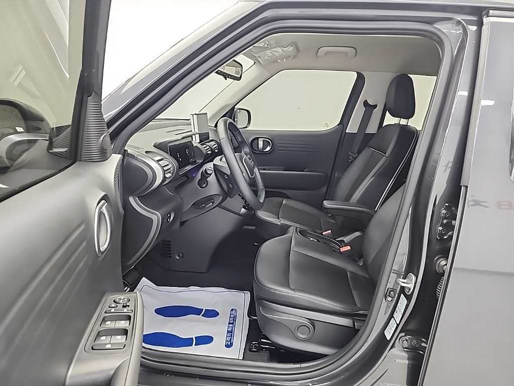 HYUNDAI Casper - Vista 11