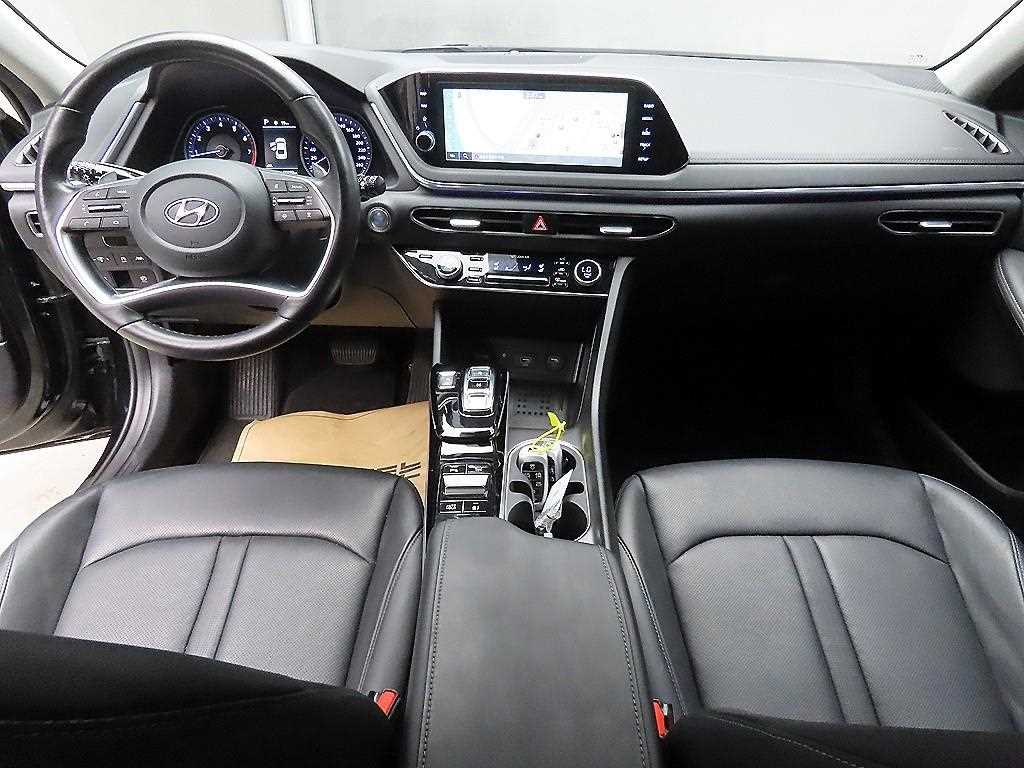 HYUNDAI Sonata - Vista 7