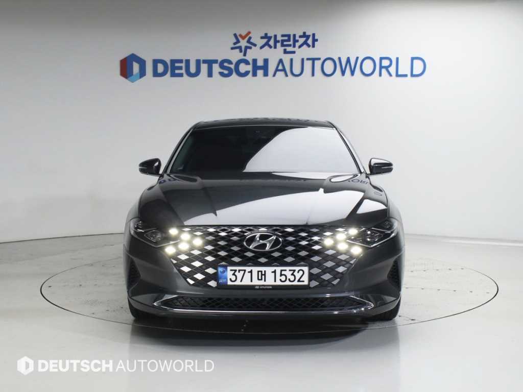 HYUNDAI Grandeur - Vista 3