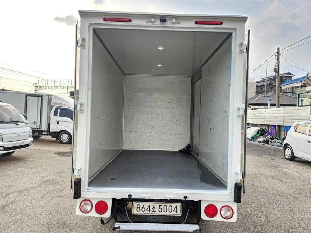 Small Truck Normal Box(High Deck) - Vista 10