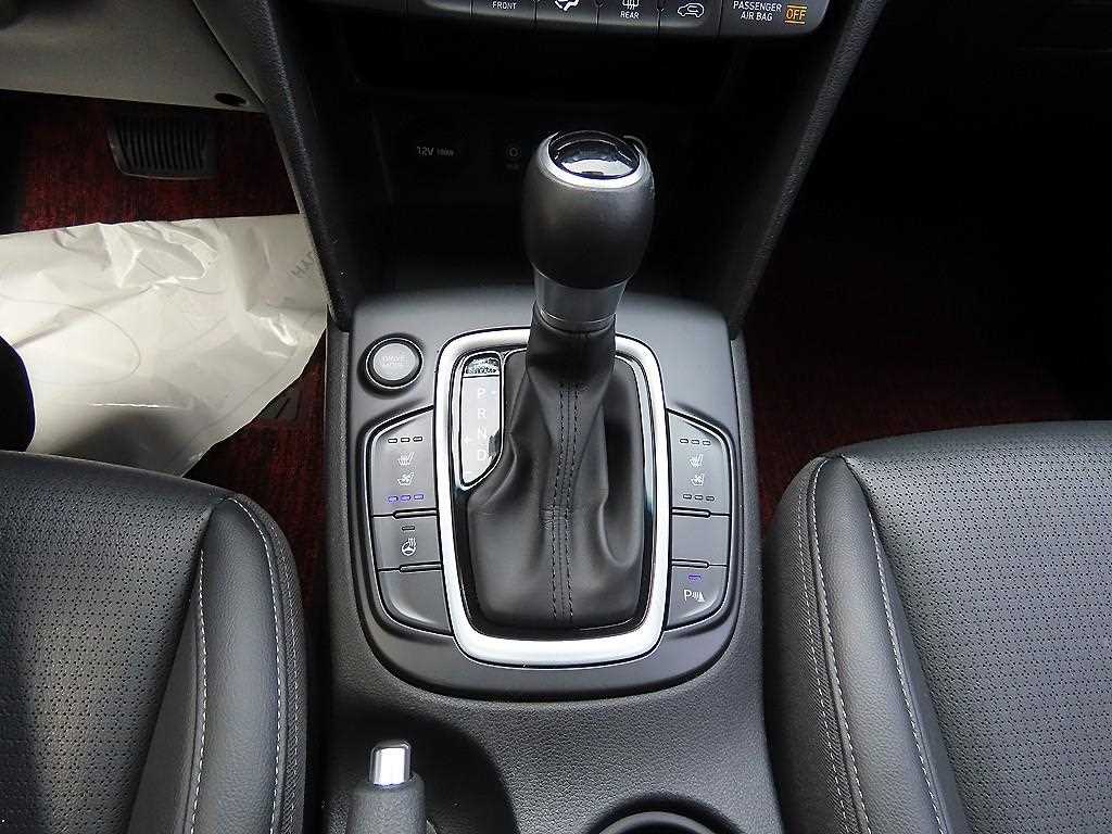 HYUNDAI Kona - Vista 10