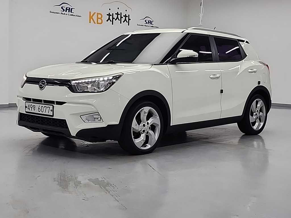 Ssangyong Tivoli 2015 Blanco - Importación desde Corea - HF Imports Iquique - Foto 1