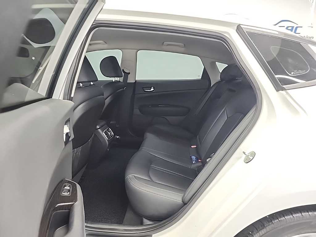 KIA K5 - Vista 12