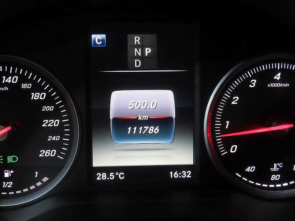 Mercedes Benz GLC Class - Vista 9