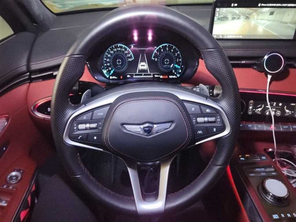 Genesis GV70 - Vista 6