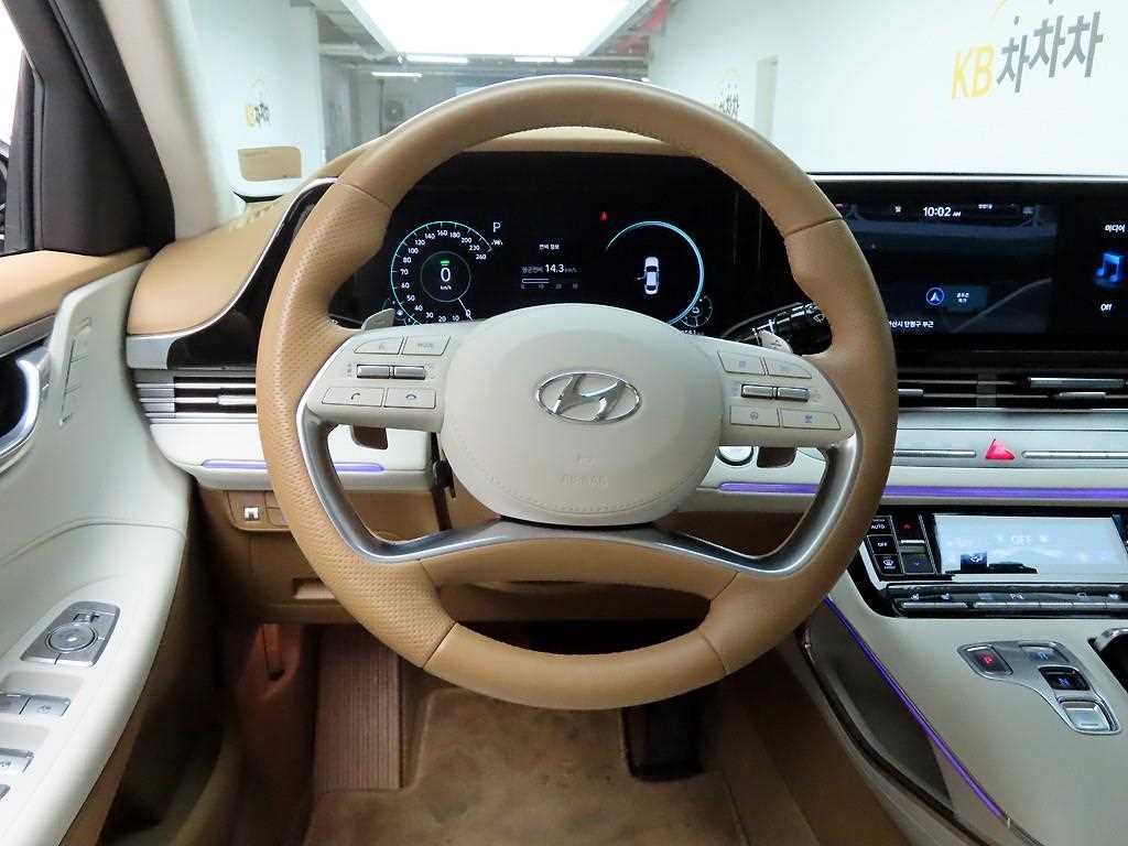 HYUNDAI Grandeur - Vista 7