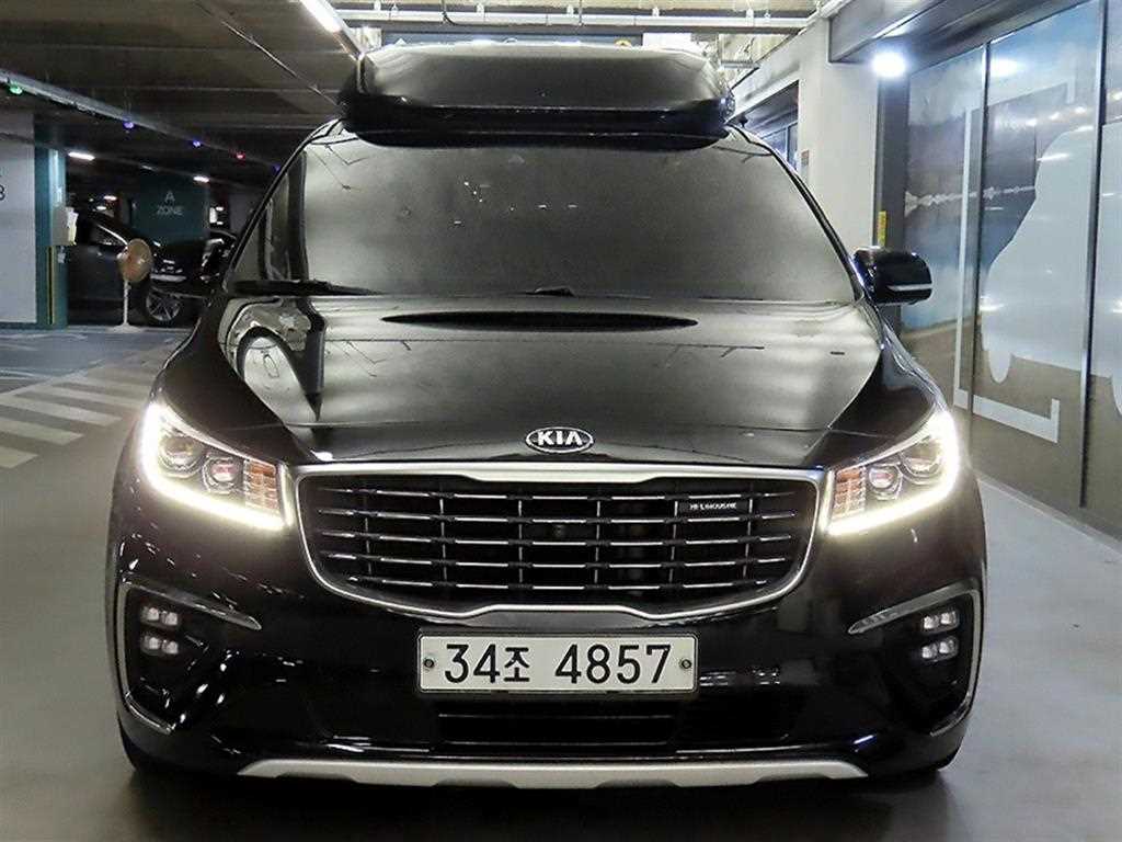 KIA Carnival - Vista 2