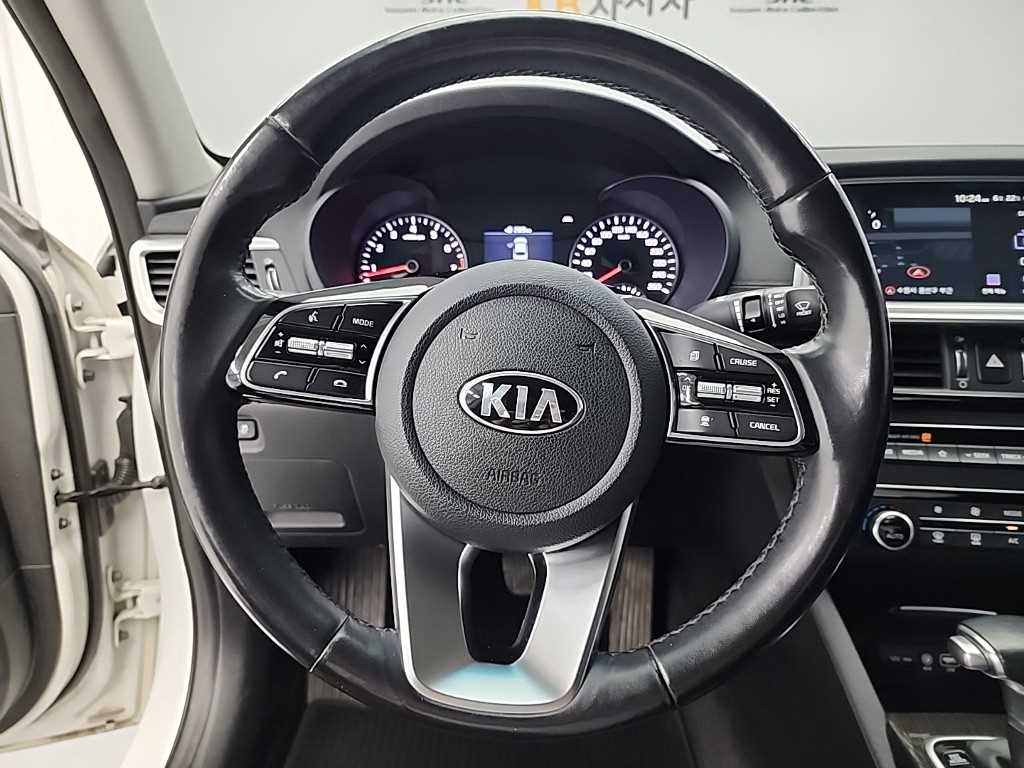 KIA K5 - Vista 9