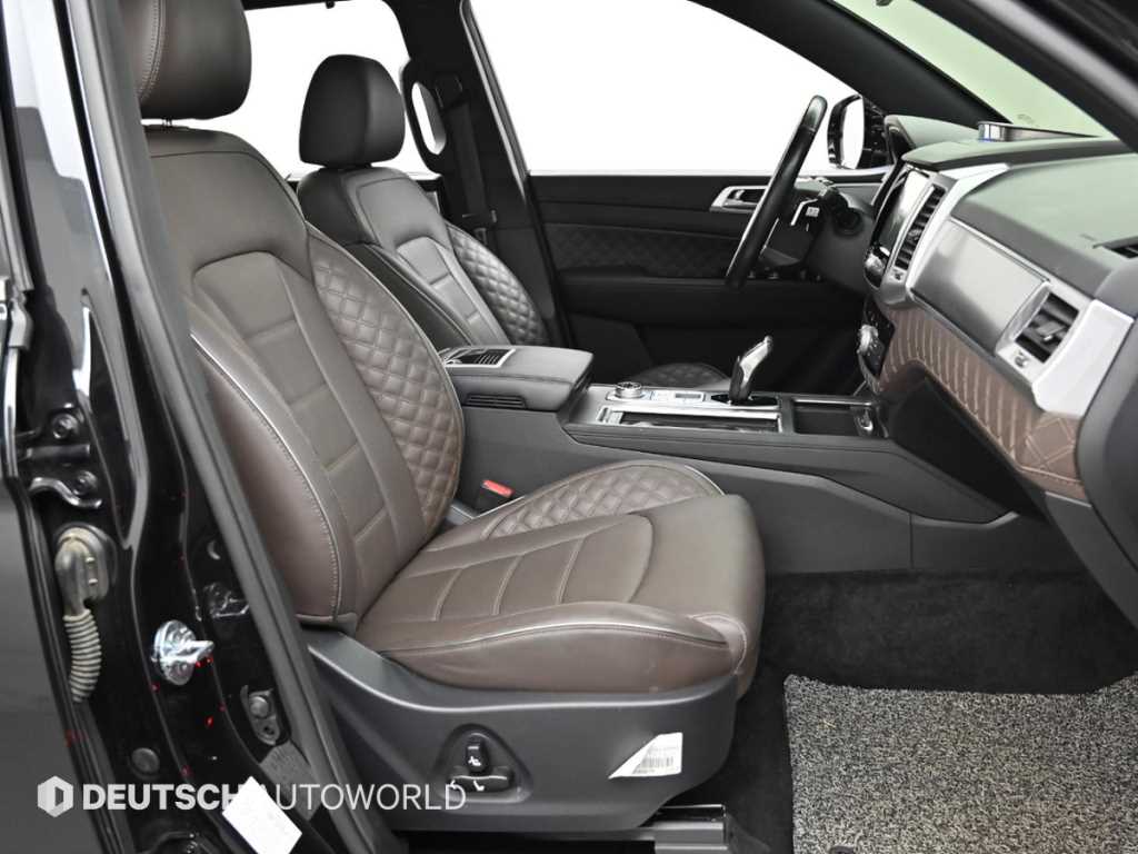 Ssangyong Rexton - Vista 10