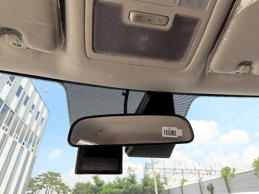 HYUNDAI Casper - Vista 12